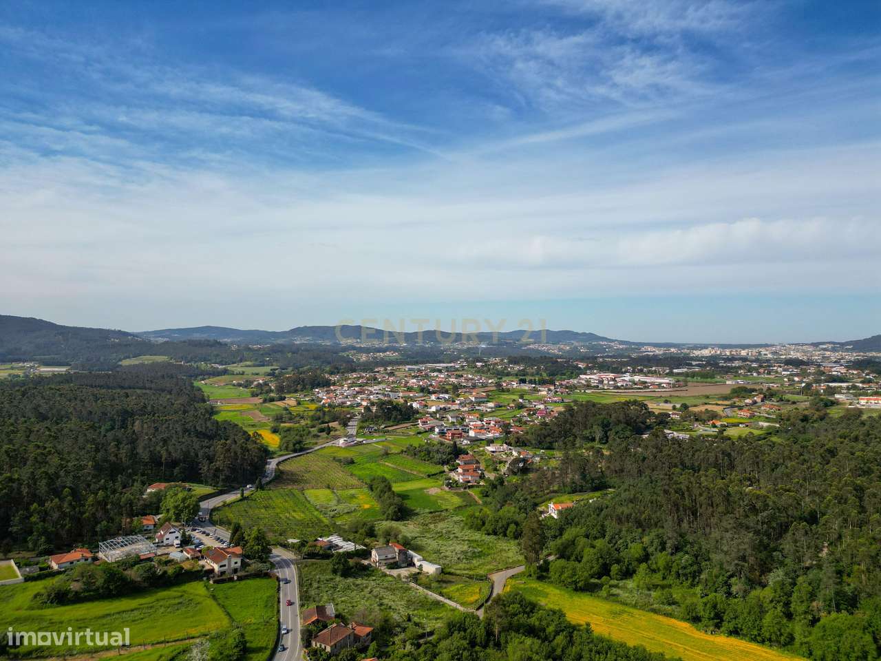 Armazem industrial com logradouro - Grande imagem: 2/24