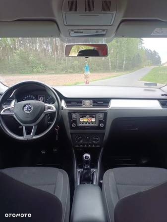 Skoda RAPID 1.6 TDI DPF Edition - 9