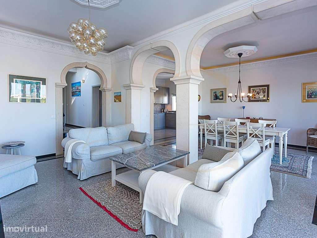 Moradia Exclusiva T4 com Vista Mar e Cidade em Tavira-3