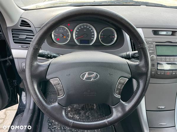 Hyundai Sonata 2.0 CRDi Premium - 11