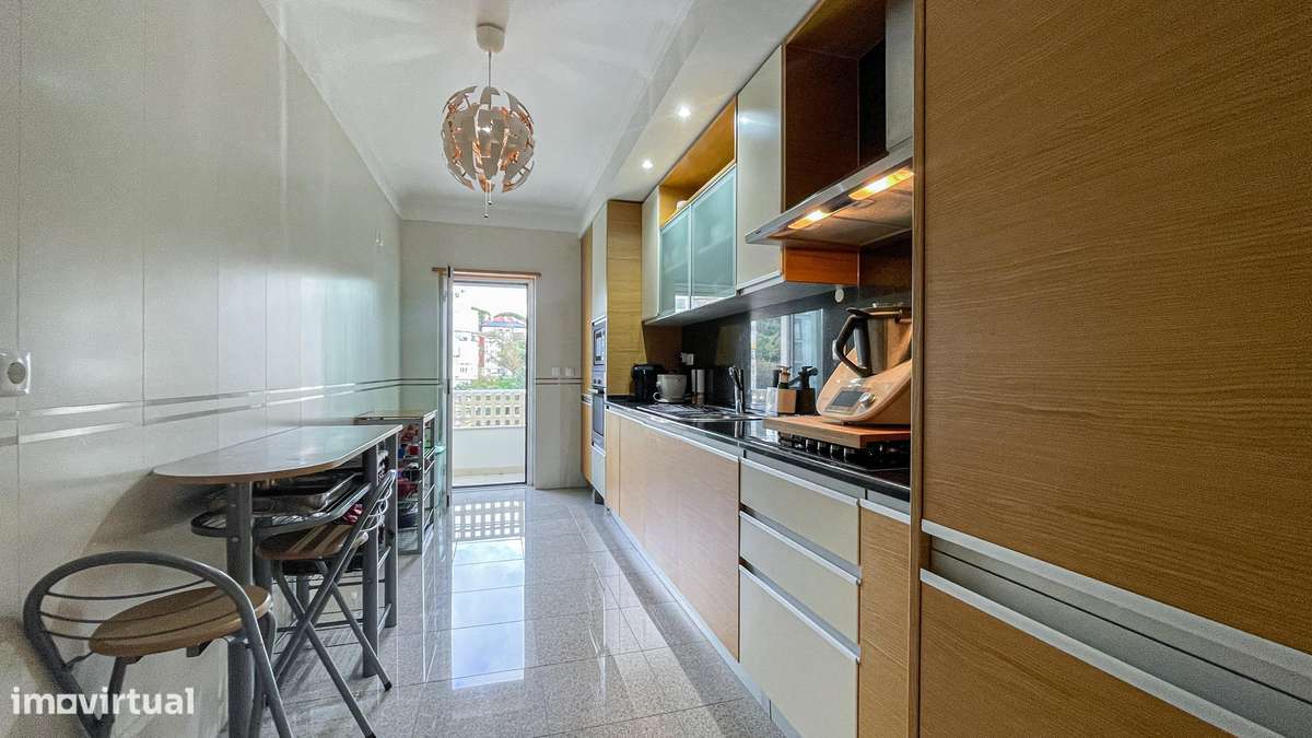 Apartamento T2 - Monte do Estoril - Box 2 carros-4