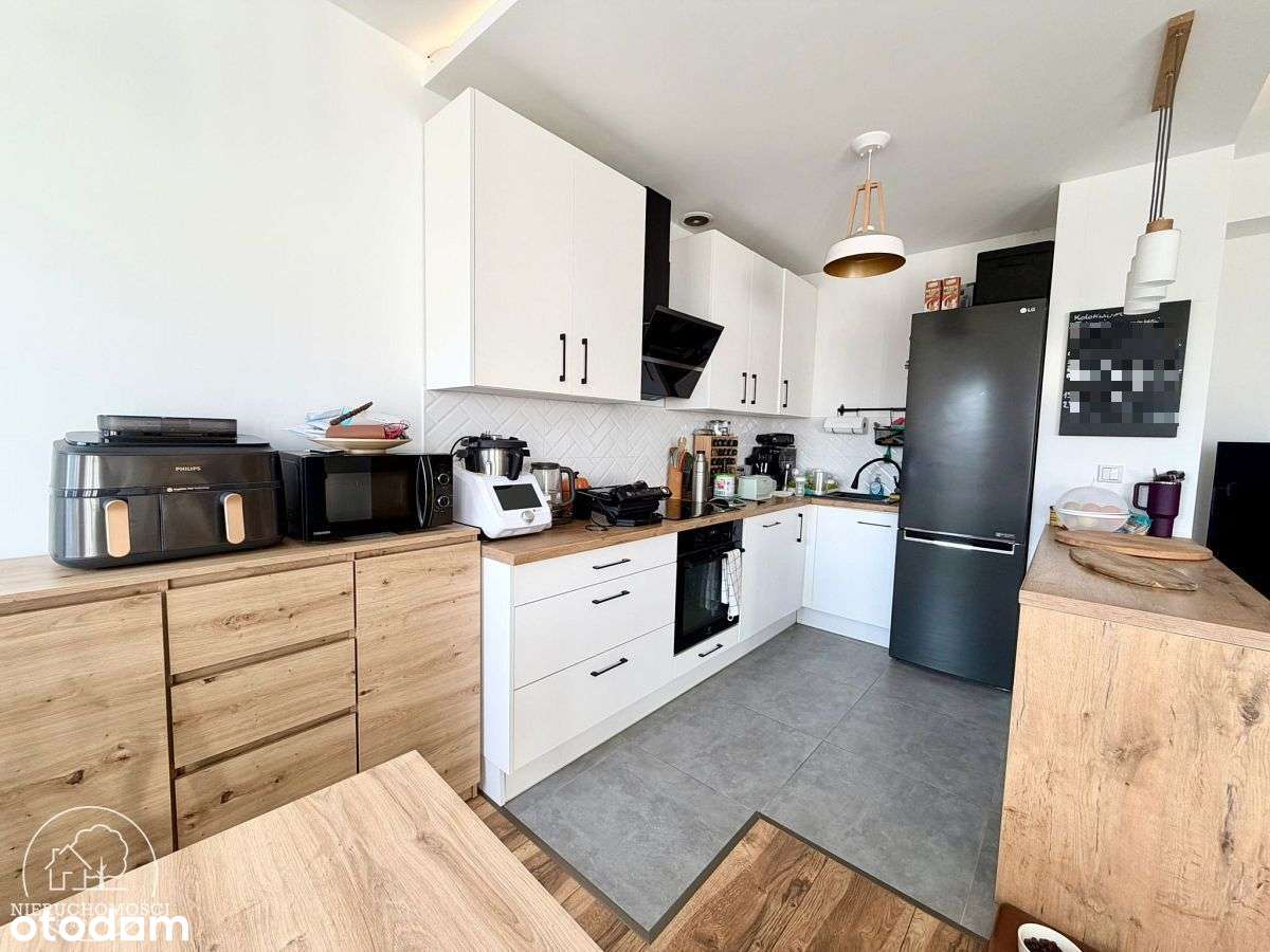 Dwupoziomowe M3 z tarasem i miejscami parkingowymi-5