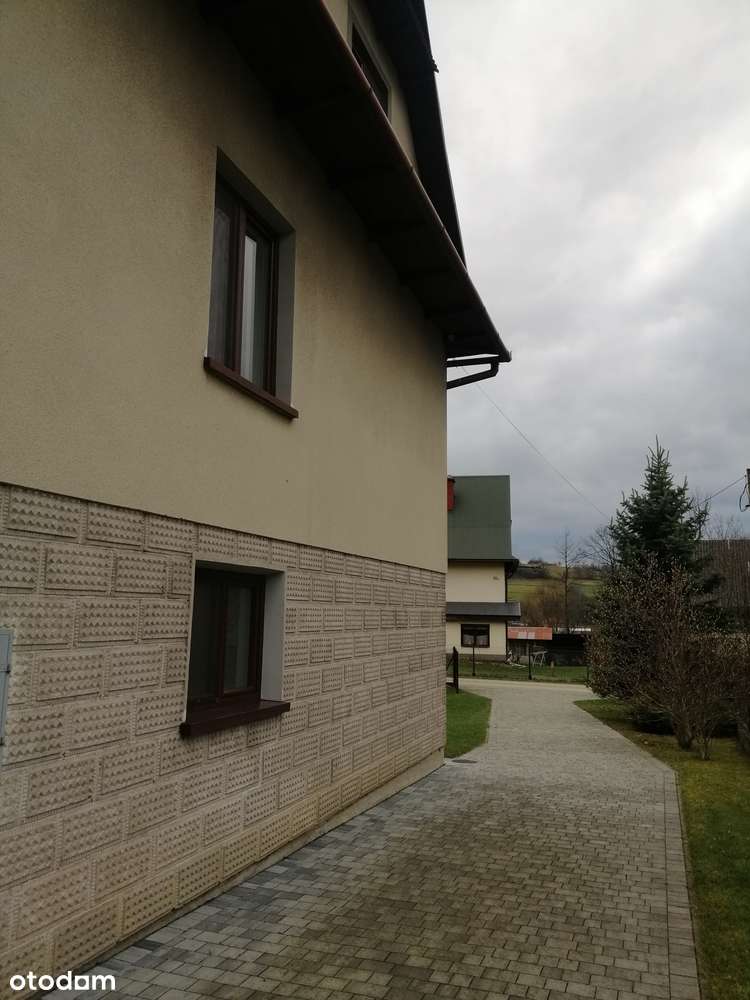 Przestronny dom z możliwością podziału na trzy mieszkania - Pełny obrazek: 4/20