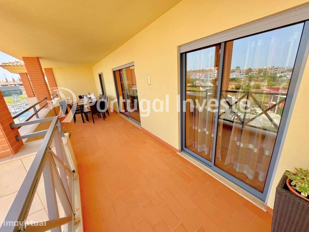 Exclusivo! Magnífica Penthouse T3, com grandes áreas, em condomínio... - Grande imagem: 4/39