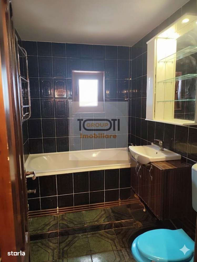 Apartament de vânzare în zona NICOLINA - 3 camere, decomandat, mobilat-11