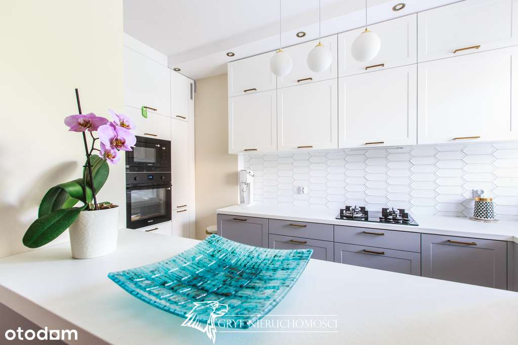 -Szeregówka - skrajny segment - wysoki standard - - Pełny obrazek: 2/20