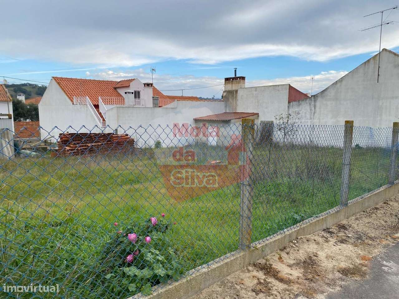 Terreno urbano de 300m2 Alcácer do Sal - Grande imagem: 2/5