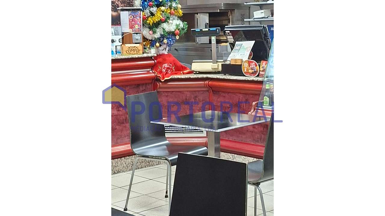 Trespasse Pastelaria em Fânzeres-19