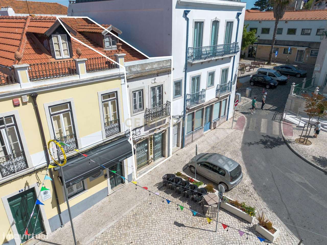 Edifício de Charme com Projecto de Recuperação - Almada-23