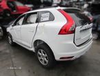 Volvo XC60 2.4 D4 (190CV) de 2017 - Peças Usadas (5970) - 4