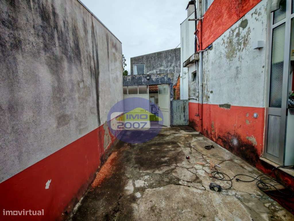 Moradia com 3 frações independentes-23