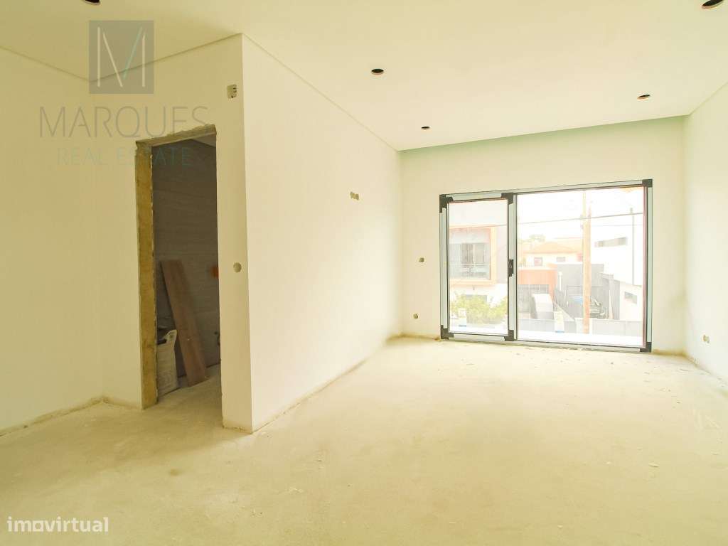 Moradia V3 com 2 Suites, Jardim e Piscina em Pinhal do General-10