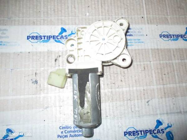 Motor Elevador Vidro 0130821973 MERCEDES CLK 2004 TE - 2