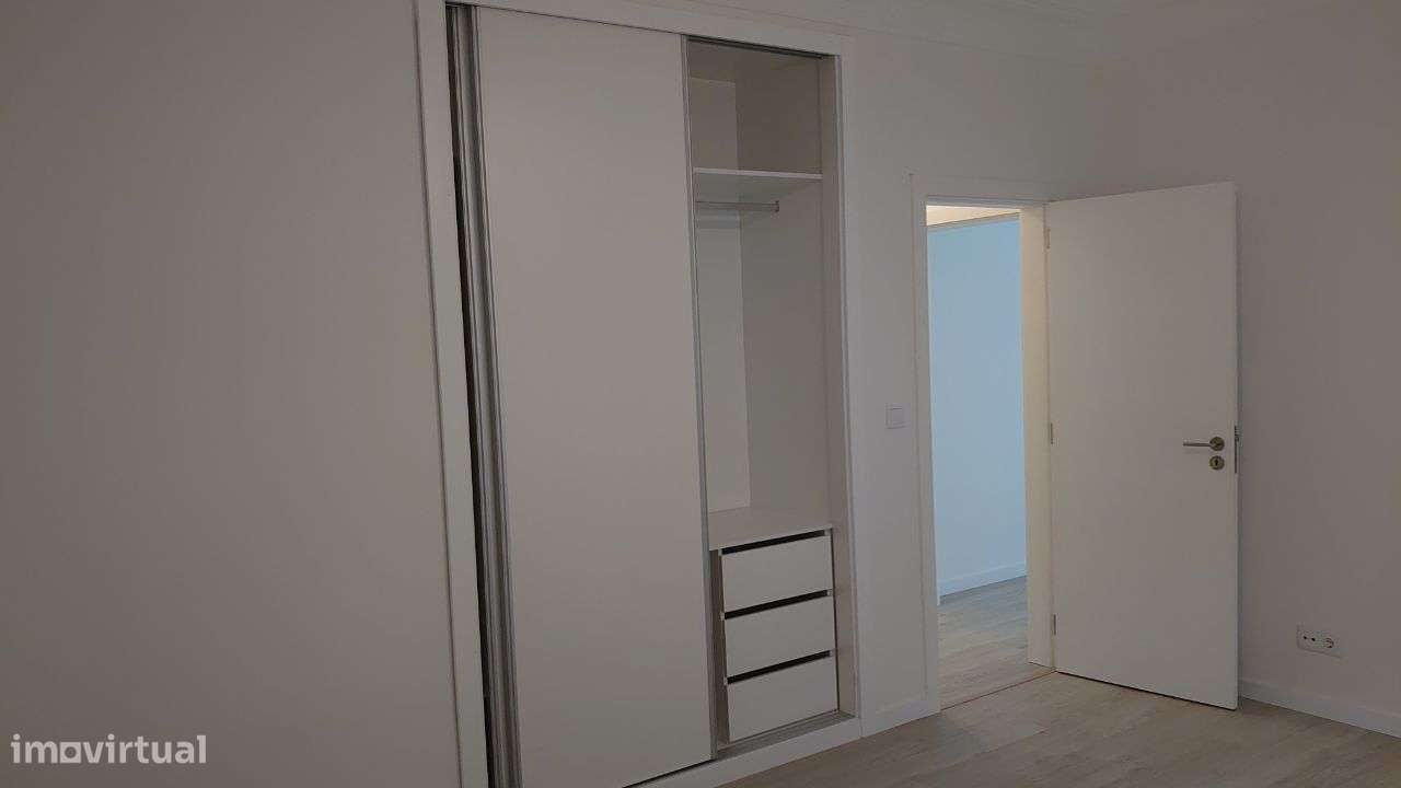 T2 Rua dos Cervantes Lisboa Remodelado-13