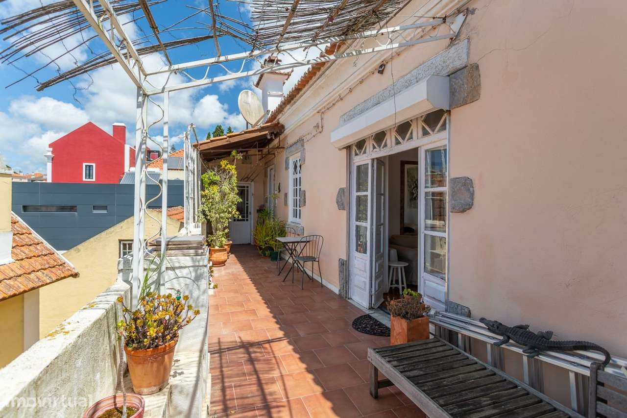 Excelente apartamento T4 duplex - Monte Estoril - Com terraço - Grande imagem: 4/23