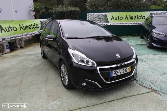 Peugeot 208 1.5 BlueHDi Signature - 1