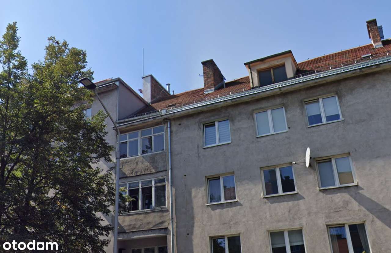 45 m2 , 2 pokoje, 2 balkony, centrum, UCZELNIE. Wyszyńskiego-0