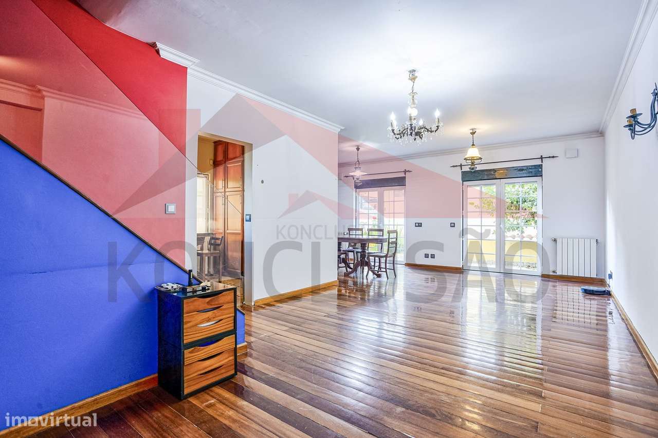 Moradia V4 remodelada, Encarnação - Grande imagem: 4/41