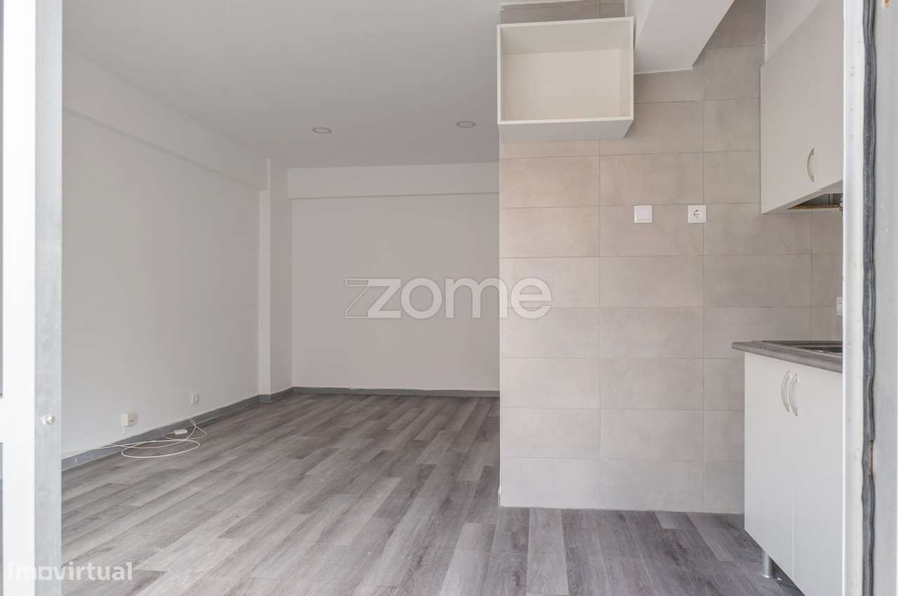 Apartamento T1 à venda, Monte Abraão.-20