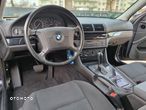 BMW Seria 5 520i - 22