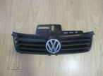 Grelha Frontal Simbolo VW Volkswagen Polo 2002 a 2008 - 1