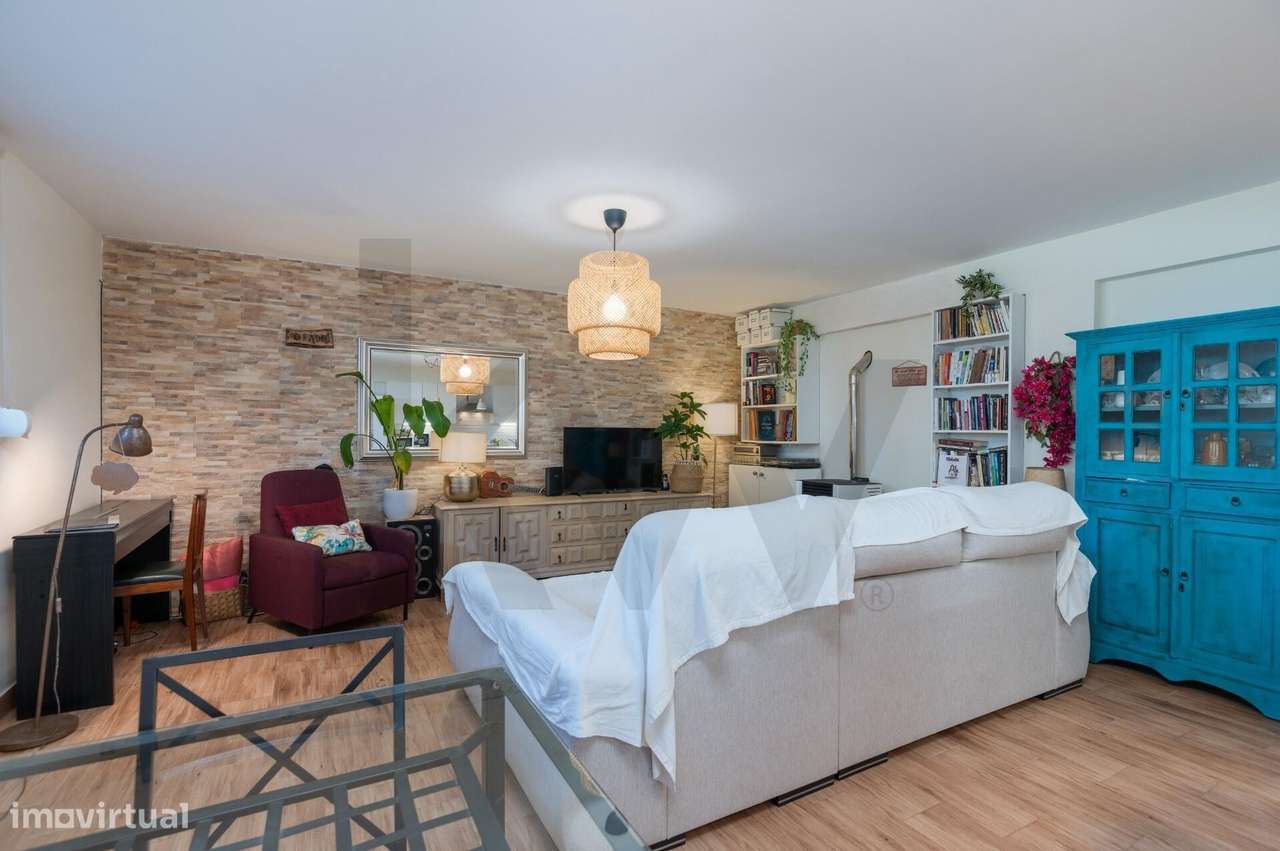 Moradia T3 + 2 com Piscina, Jardim e Terreno de 2.210 m2 - Grande imagem: 5/50