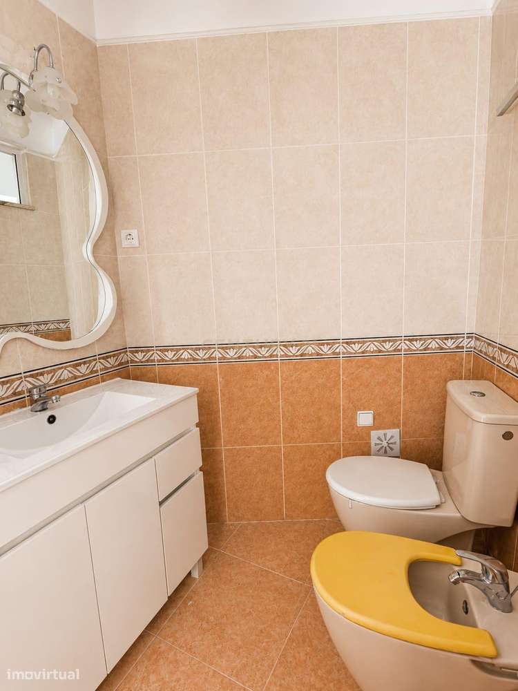 Apartamento T2 na Mina – Amadora | Localização de excelência junto ao-9