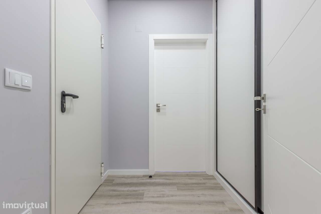 Vila Alegre / Fernão Ferro - Luxuosa moradia térrea T3 lote de 2775 m²-25