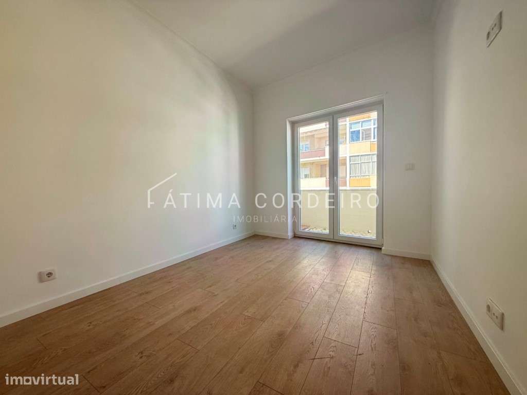 T2 completamente remodelado Praça Gil Vicente-9