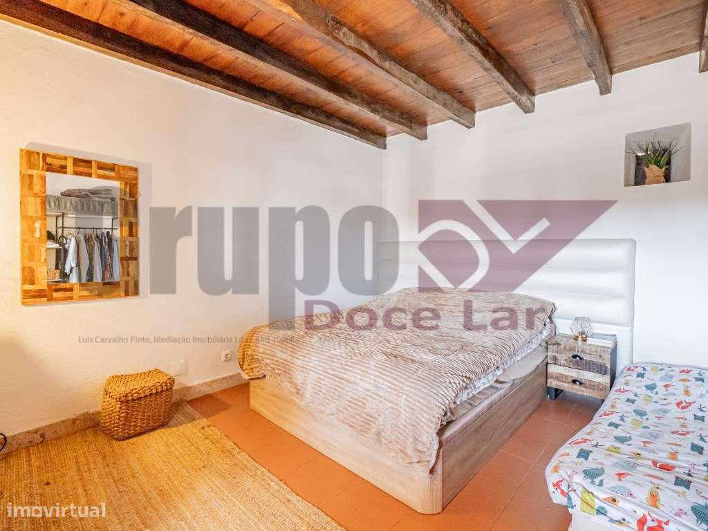 Moradia Isolada T3 com Piscina em Sesimbra-25