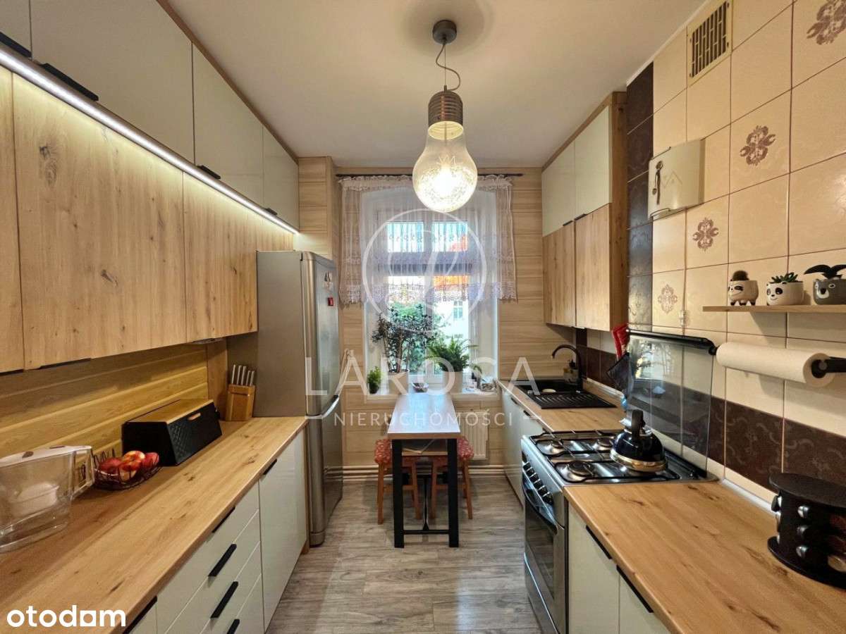 Mieszkanie po remoncie, 2 pokojowe, cegła - Pełny obrazek: 1/9