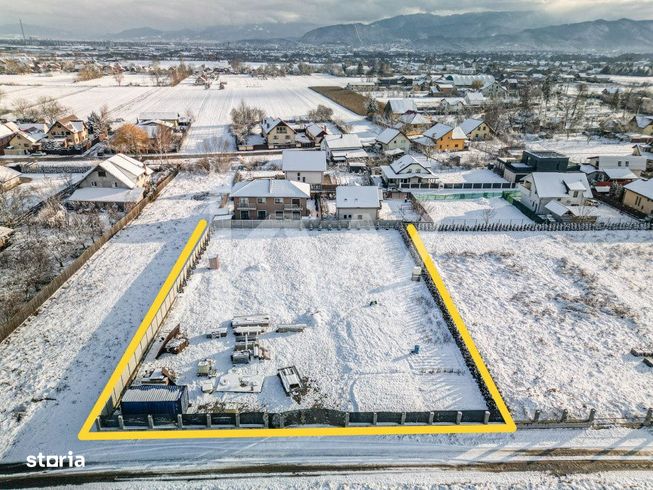 Teren intravilan, parcelare posibila, 2320 mp Stupini, Brasov | Comisi-6