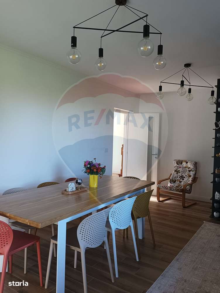 Casă / Vilă de vânzare pe str Mihai Pitei nr22 Radauti-7