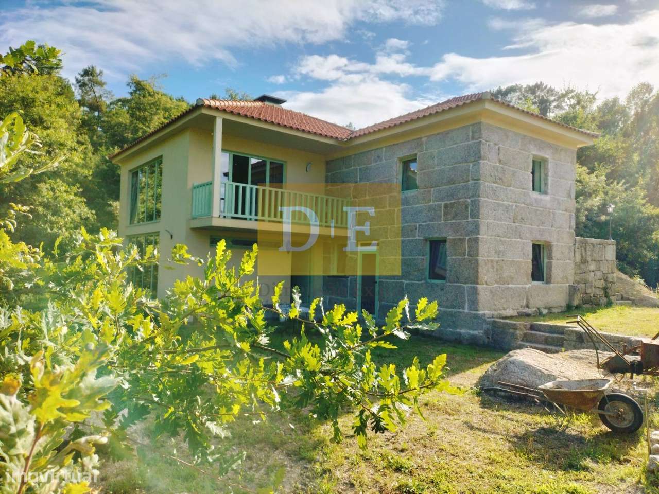 Moradia com Piscina Biológica e 5000 m2 de Terreno - Grande imagem: 4/35