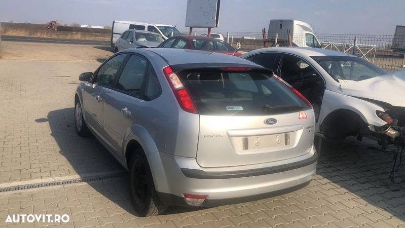 Dezmembram Ford Focus 2 1.6 TDCI an fabr 2006 - 3