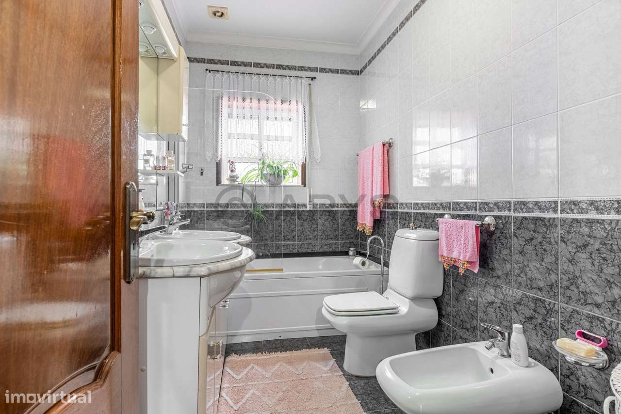 Moradia T3 - Arnoso (Santa Maria), V. N. Famalicão-10