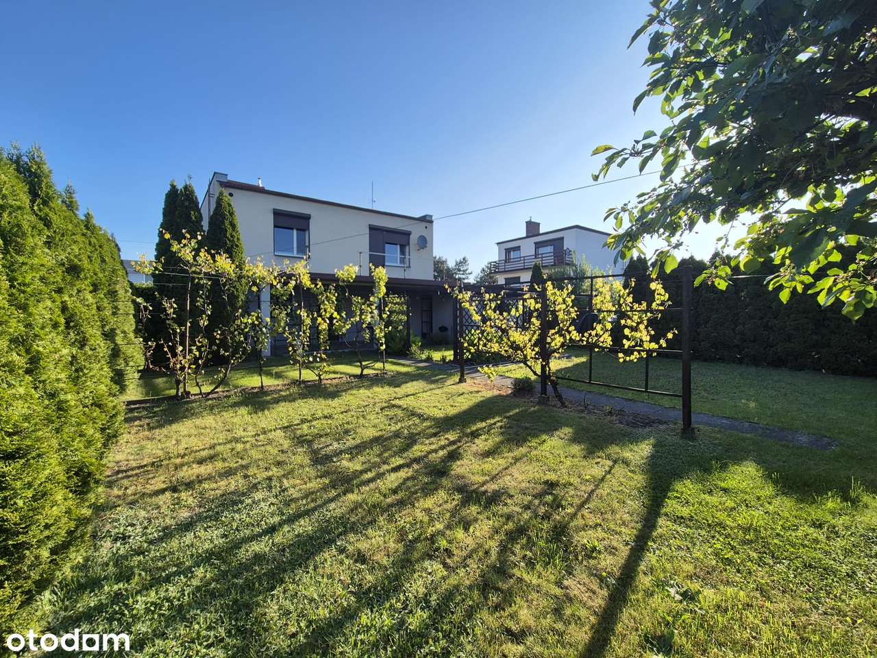 Wolnostojący dom z garażem – Os. Sokołowskie, cicha ulica - Pełny obrazek: 3/9