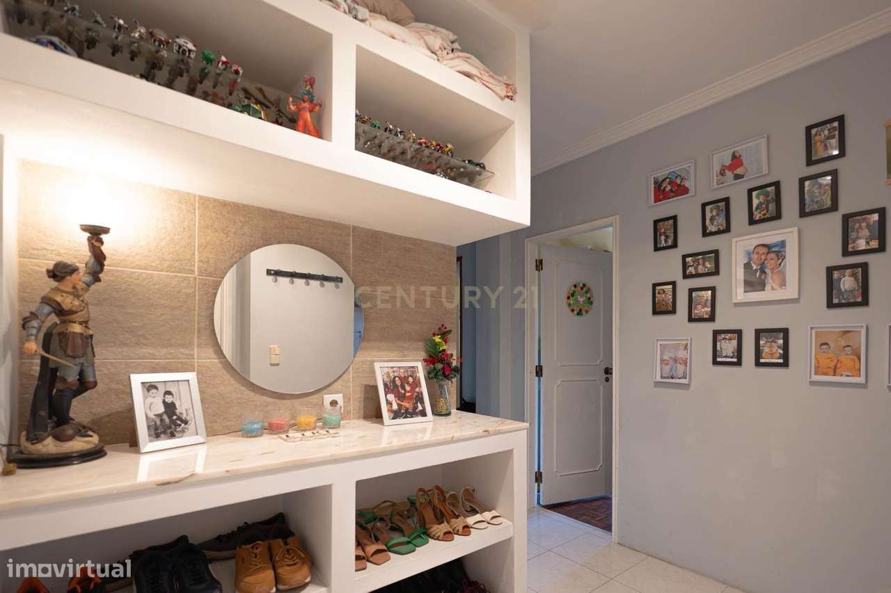 Apartamento T2 Usado – Excelente Potencial de Valorização-6