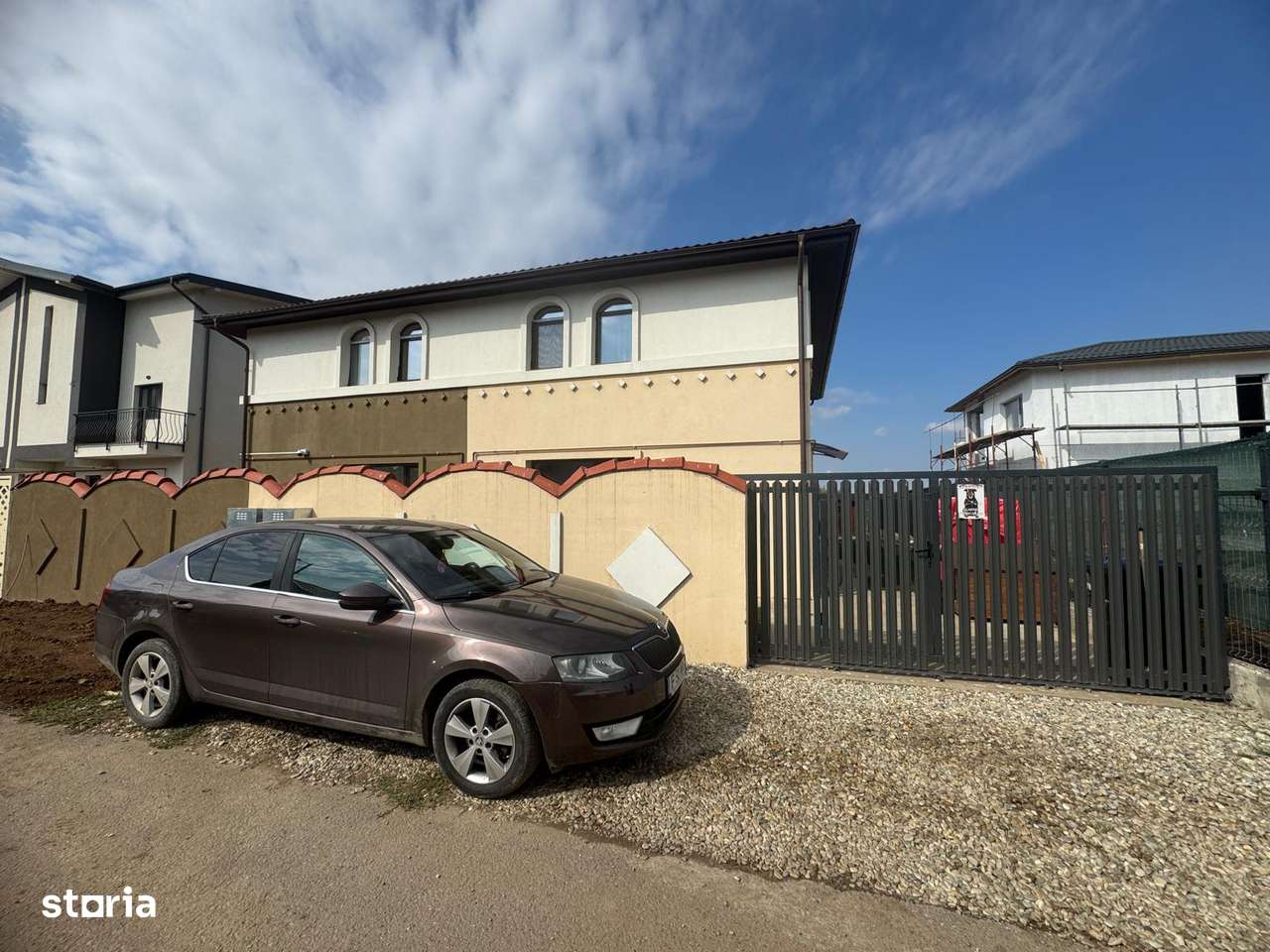 VILA COMPLET MOBILATA STRADA ASFALTATA 5 CAMERE - Imagine principală: 3/12