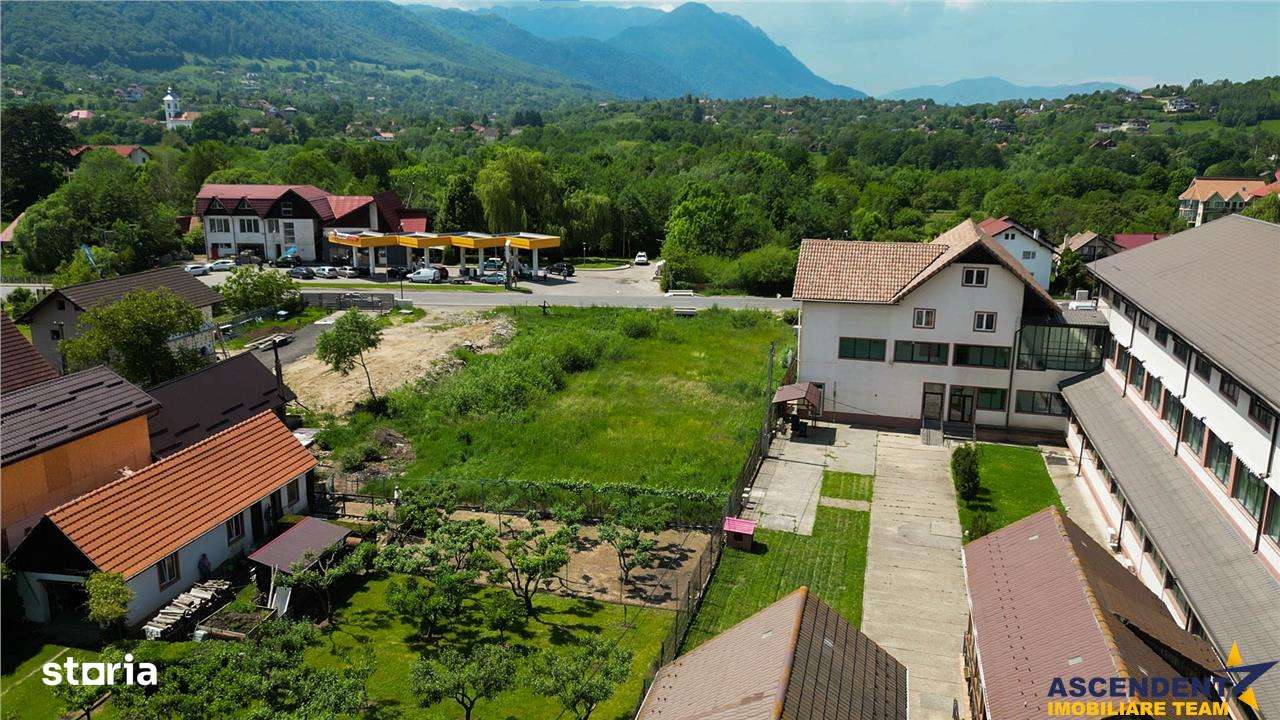 FILM!Punct de atractie:intravilan in vecinatatea Castelului Bran,utili - Imagine principală: 2/9