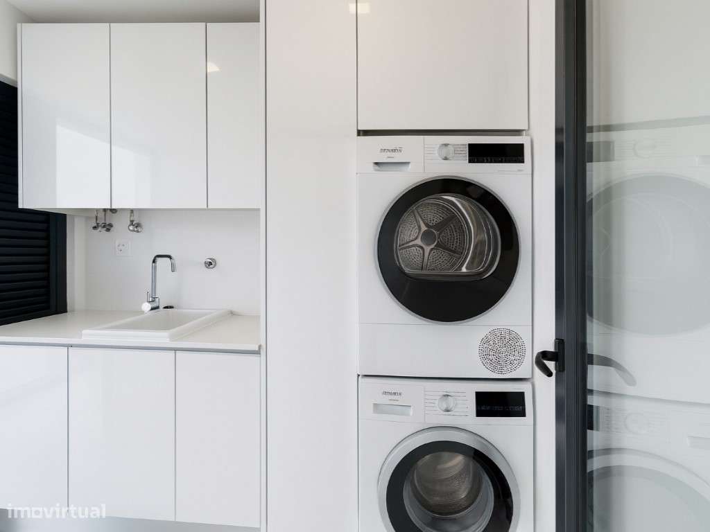 Apartamento T2 | 2 Suites |Lugar de garagem | Lavandaria | Arrecadação-13