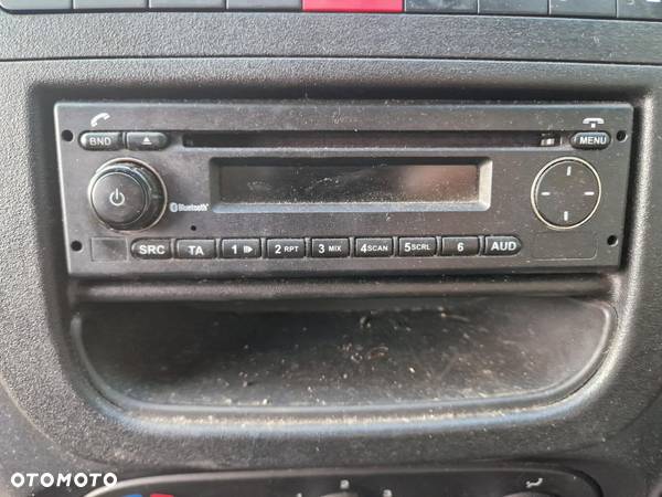 Iveco Daily Vi radio radioodtwarzacz odbiornik cd oryg - 1