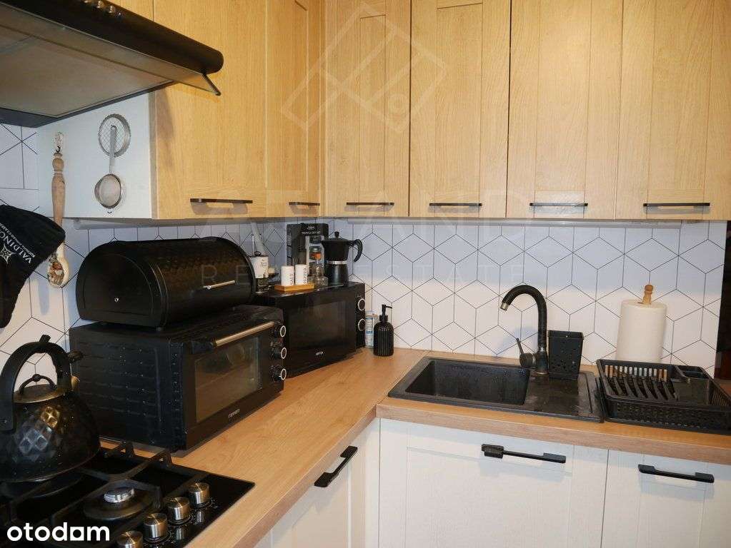 dwa pokoje z balkonem O. Zwycięstwa