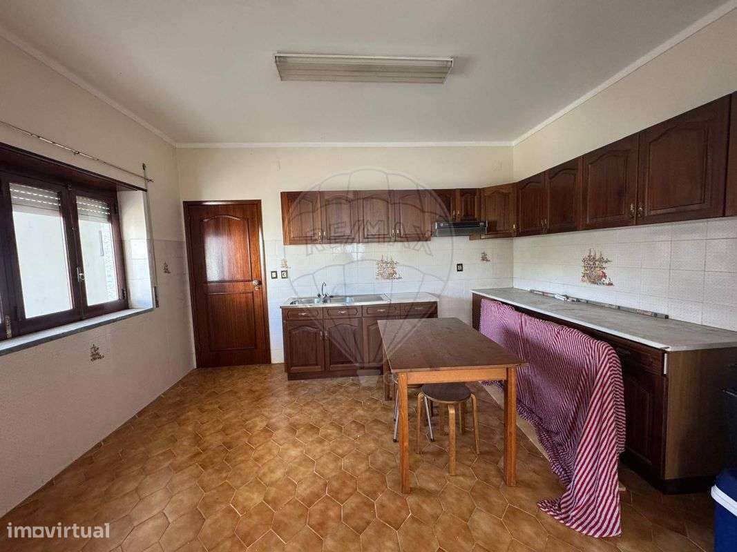 Moradia T5 para venda-4