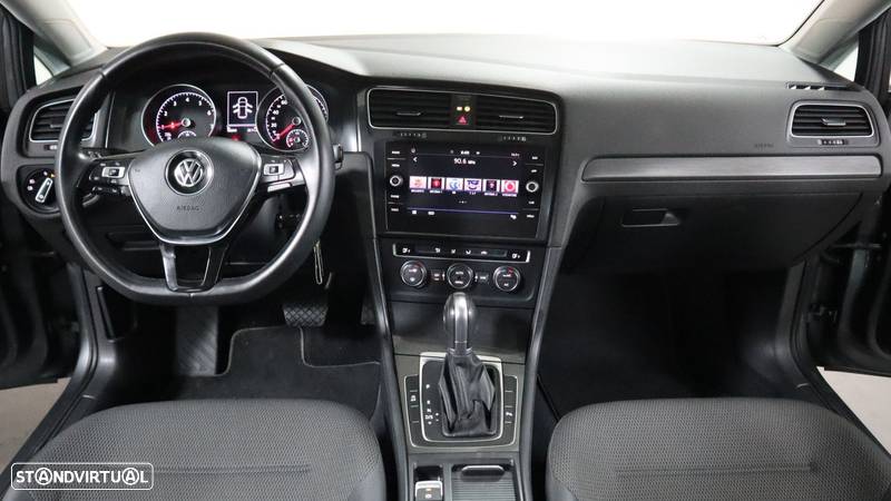 VW Golf 1.0 TSI Confortline DSG - 9