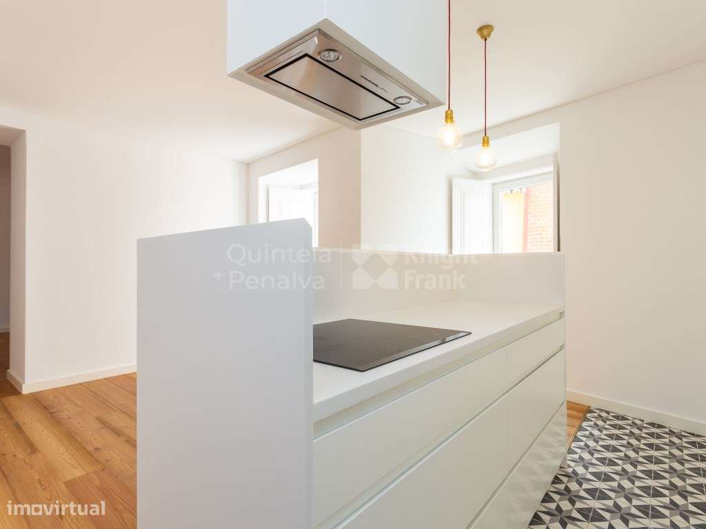 Apartamento T1 com varanda e elevador junto ao Martim Moniz, Lisboa - Grande imagem: 4/17