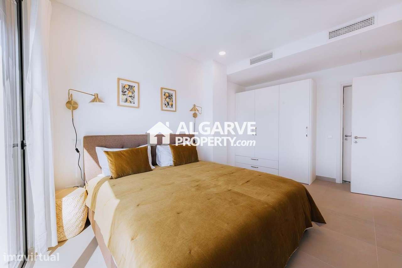 Moderno T2 no Centro de Faro com Garagem e Excelentes Acessos - Grande imagem: 2/27