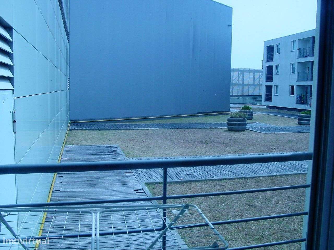 Arrenda-se T0+Aparcamento. Almashoping. Mobilado e equipado - Grande imagem: 2/11