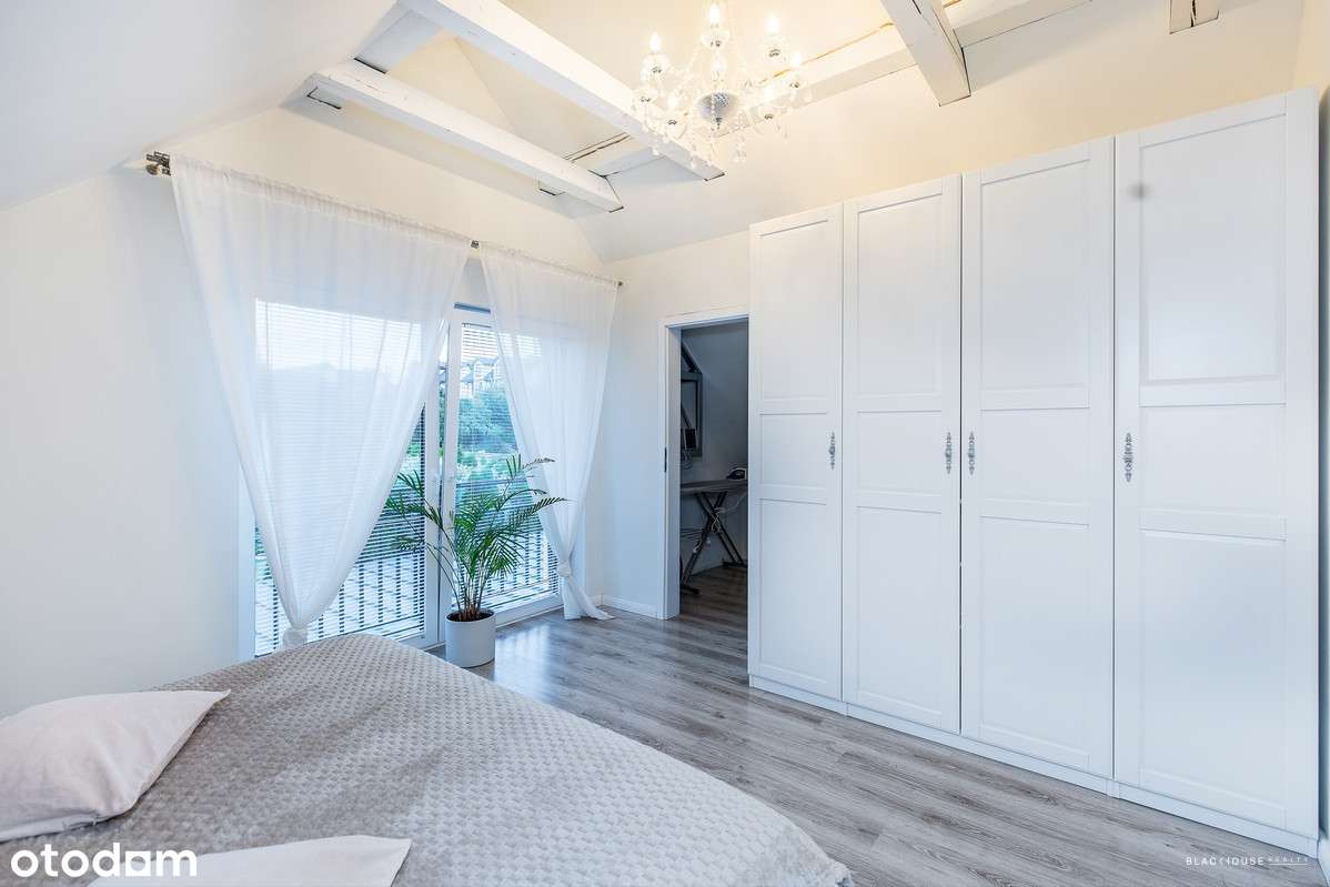 Dom wolnostojący z pięknym widokiem i basenem-17