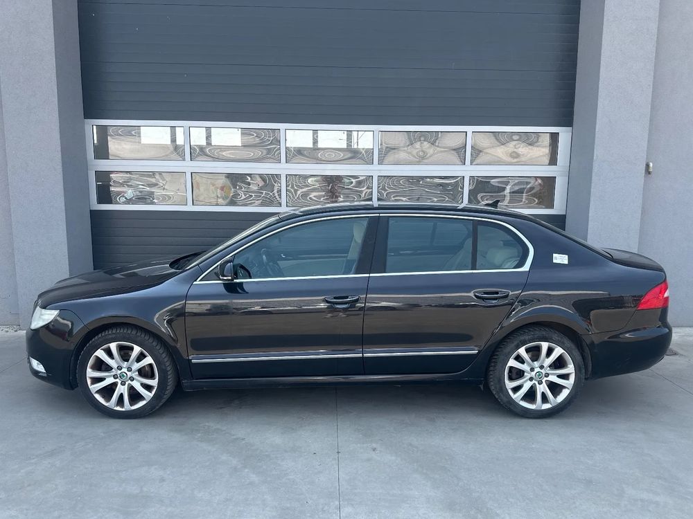 Skoda Superb II (2008-2018) 2.0 TDI Elegance 2013